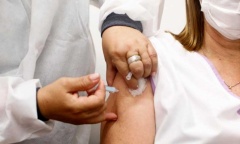 Empezó la vacunación antigripal: ¿quiénes forman parte de los grupos de riesgo?