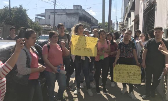 En una escuela de Derqui denuncian que tienen clausurado casi la mitad del establecimiento