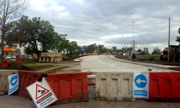 Cortarán un tramo de la Panamericana para elevar uno de los puentes