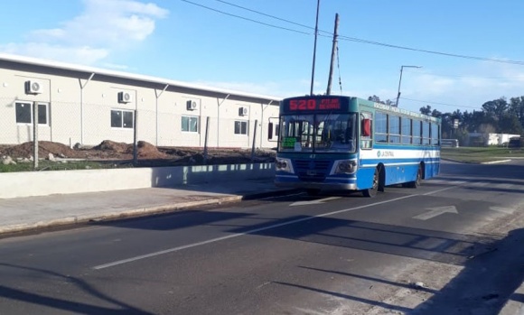 Más colectivos llegan a la futura maternidad de la Panamericana