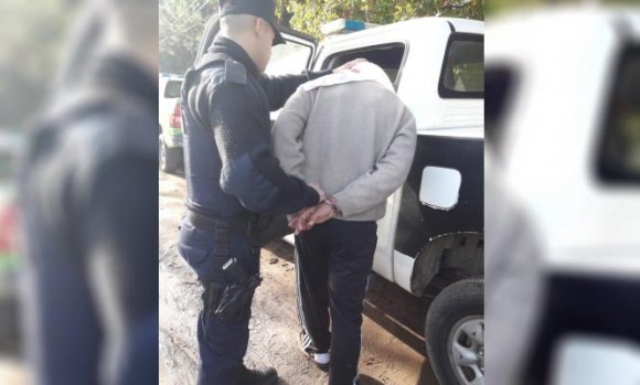 Detienen a tres delincuentes que se hacían pasar por pasajeros y asaltaban remises