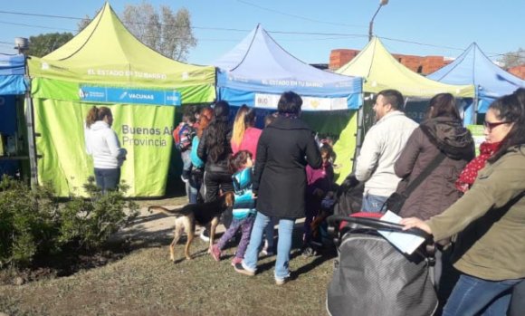 El Municipio llevó vacunas antigripales a un operativo barrial