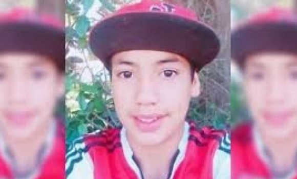 Dieron de alta al adolescente atacado a piedrazos en un partido de fútbol