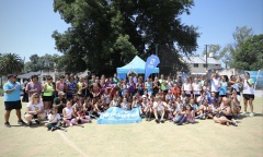 Masiva clínica de hockey con la presencia de una Leona