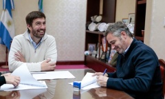 Achával mantuvo un encuentro en Mercedes con el intendente Ustarroz