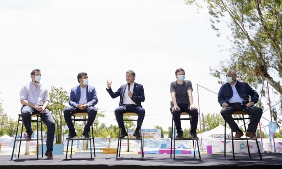 Kicillof aseguró que “la temporada de verano está batiendo todos los récords"