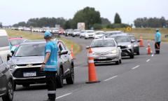 Verano: con drones detectarán conductores que usen celulares o no lleven cinturón