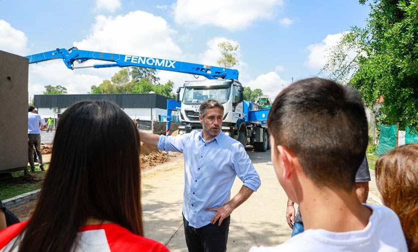 Achával: "Desde el Municipio seguimos presentes para ampliar el acceso a la educación"