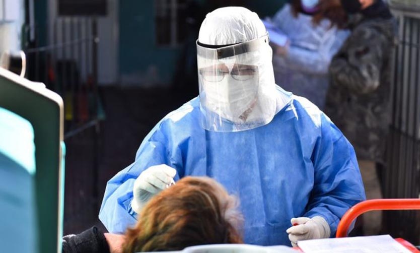 Otros 43 muertos y 5.615 nuevos contagios de coronavirus en Argentina