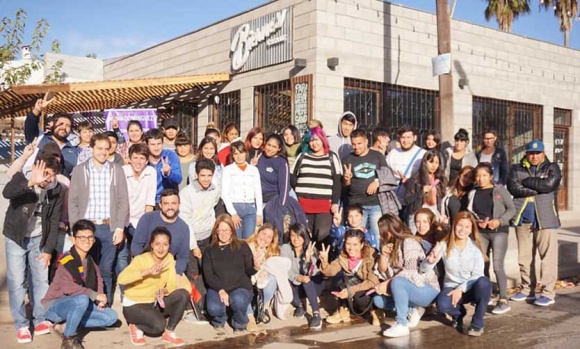 Junto al diputado Leonardo Grosso, jóvenes debatieron sobre la violencia institucional