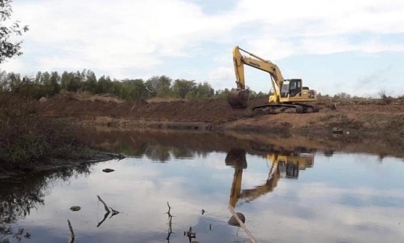 Licitaron equipamiento para obras en la cuenca del río Luján