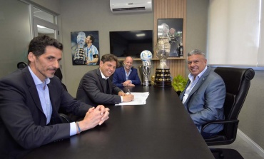 Provincia firmó un convenio con la AFA para facilitar trámites de documentación en clubes de fútbol