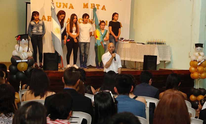 En emotivo acto, egresó la primera promoción de alumnos de la Escuela 20 de Manzanares