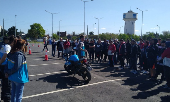 Seguridad Vial y la Comuna continúan capacitando a trabajadores de deliveries