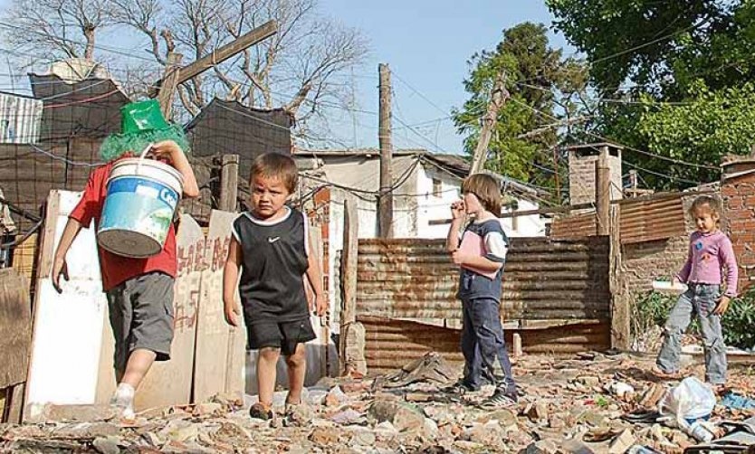 Más de la mitad de los niños y adolescentes son pobres en la Argentina