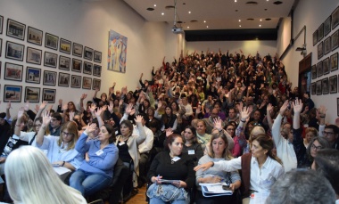 Un sector de los docentes va al paro el martes en la provincia