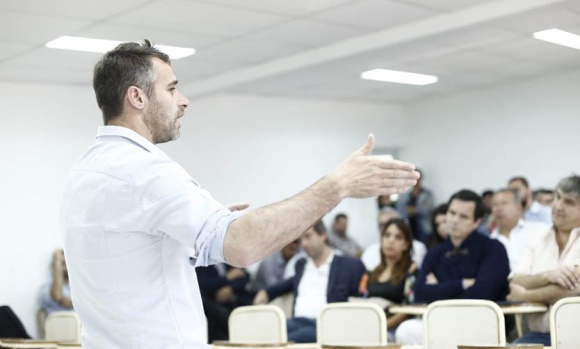 Achával a industriales: “Seremos un generador de oportunidades para que puedan crecer”