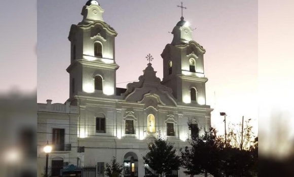 La Parroquia Nuestra Señora del Pilar se prepara para la celebración de la Semana Santa