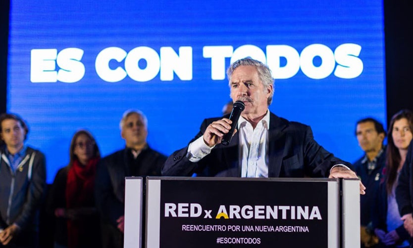 Solá en Pilar: "Con unidad se puede reconstruir la Argentina"