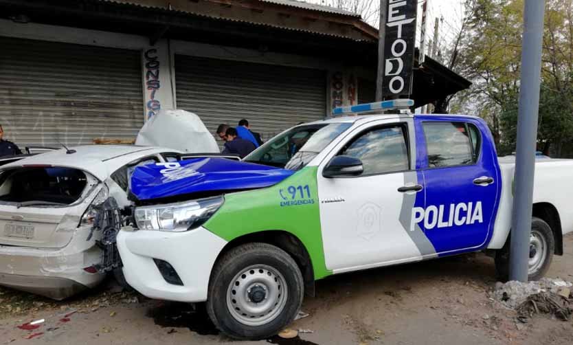 Robo, toma de rehén, tiroteo y persecución en Pilar