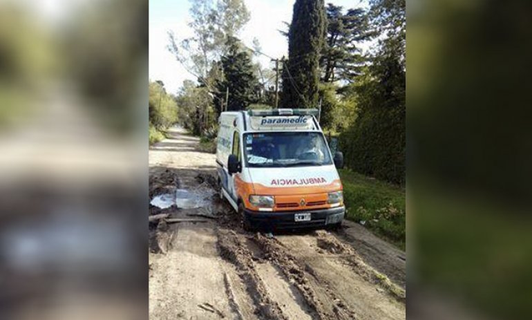 Vecinos insisten en que haya mejoras en una calle clave: "En nuestro barrio el cambio es una desilusión"