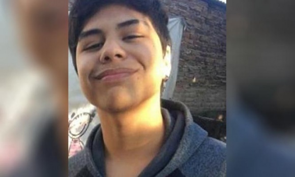 Buscan a un adolescente que no regresó a su casa