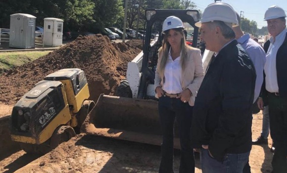 Galmarini supervisó la reactivación de obras de agua en la región