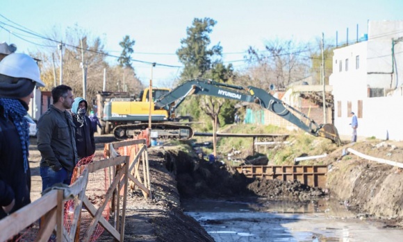 El gobierno avanza con las obras para entubar el canal Agustoni