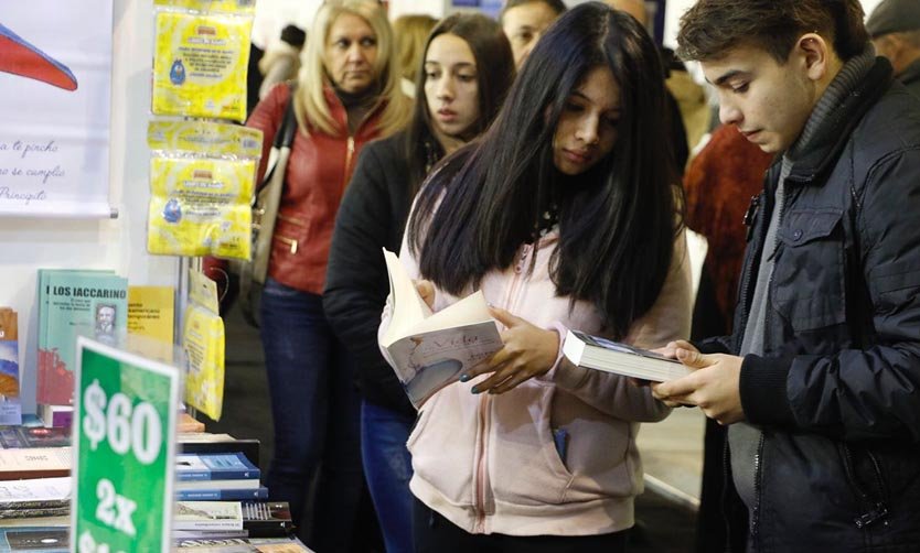 Comenzó la 2da Feria del Libro de Pilar