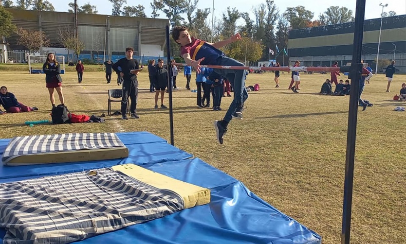 Juegos Bonaerenses: El Sub 16 del Atletismo tuvo su etapa local con un interesante nivel