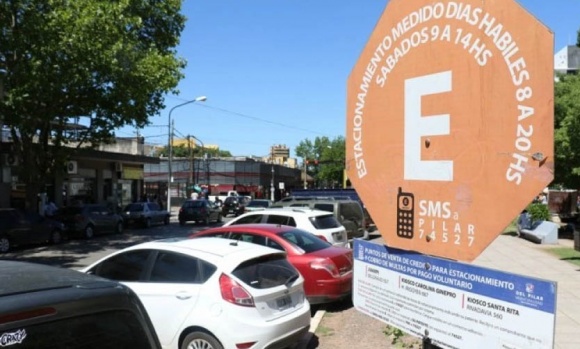 Finalmente no se cobrará estacionamiento medido en el centro de Pilar