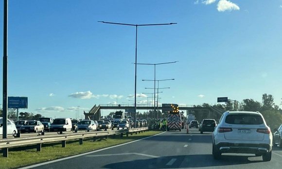 Por el recambio de luminarias, habrá demoras para circular por Panamericana