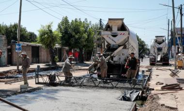 El Municipio realizó tareas de renovación de asfaltos en la localidad de Derqui