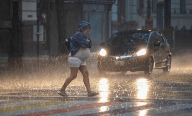 Elevan a naranja la alerta por fuertes tormentas para Pilar y la región