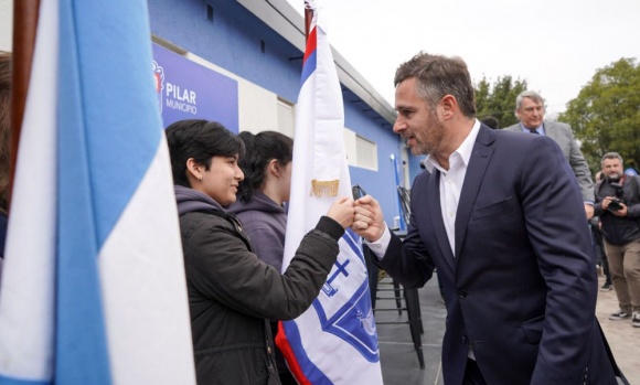 "Con decisión política, transformamos la realidad de Pilar", dijo Achával tras inaugurar una nueva escuela