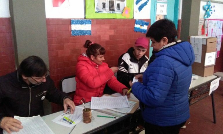 PASO 2017: Terminó la votación y comienza el recuento de votos