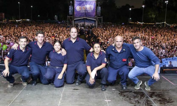 Emotivo homenaje a los bomberos pilarenses que combatieron incendios en Corrientes