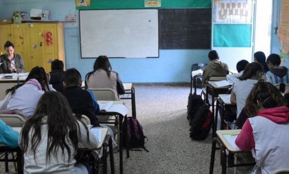 La Provincia armó un instructivo para debatir el ataque a Cristina Kirchner en las aulas