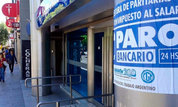 Bancarios convocan a un paro nacional para el próximo 28 de abril