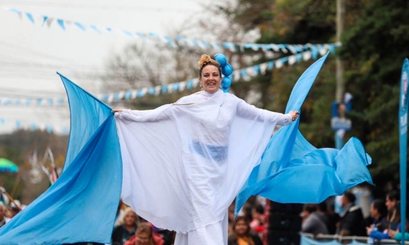 El Día de la Independencia se celebró con los vecinos en Villa Astolfi