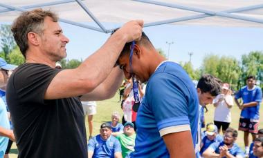 Achával acompañó a los deportistas de la Liga de Fútbol Inclusiva