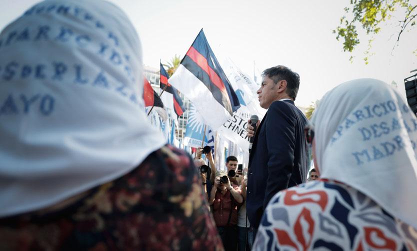 Kicillof participó de la ronda de las Madres de Plaza de Mayo