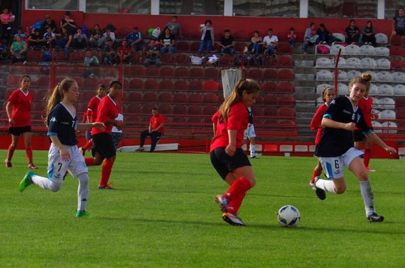 El fútbol femenino de Muni Pilar y un año para la historia