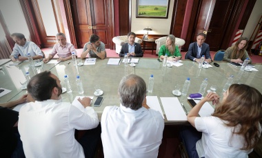 Kicillof se reunió con intendentes del Gran Buenos Aires