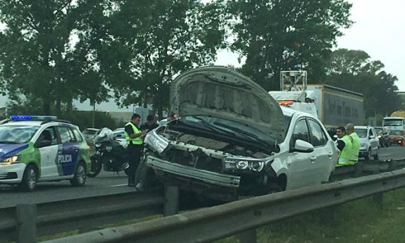 Choque en Panamericana: dos heridos