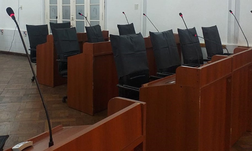 Se cayó la sesión en la que la oposición intentaba remover a Trindade de la presidencia del Concejo