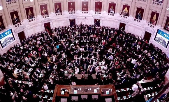 Con Madres del Dolor, en Diputados comenzó a debatirse el proyecto que modifica el Código Penal en relación a las carreras ilegales